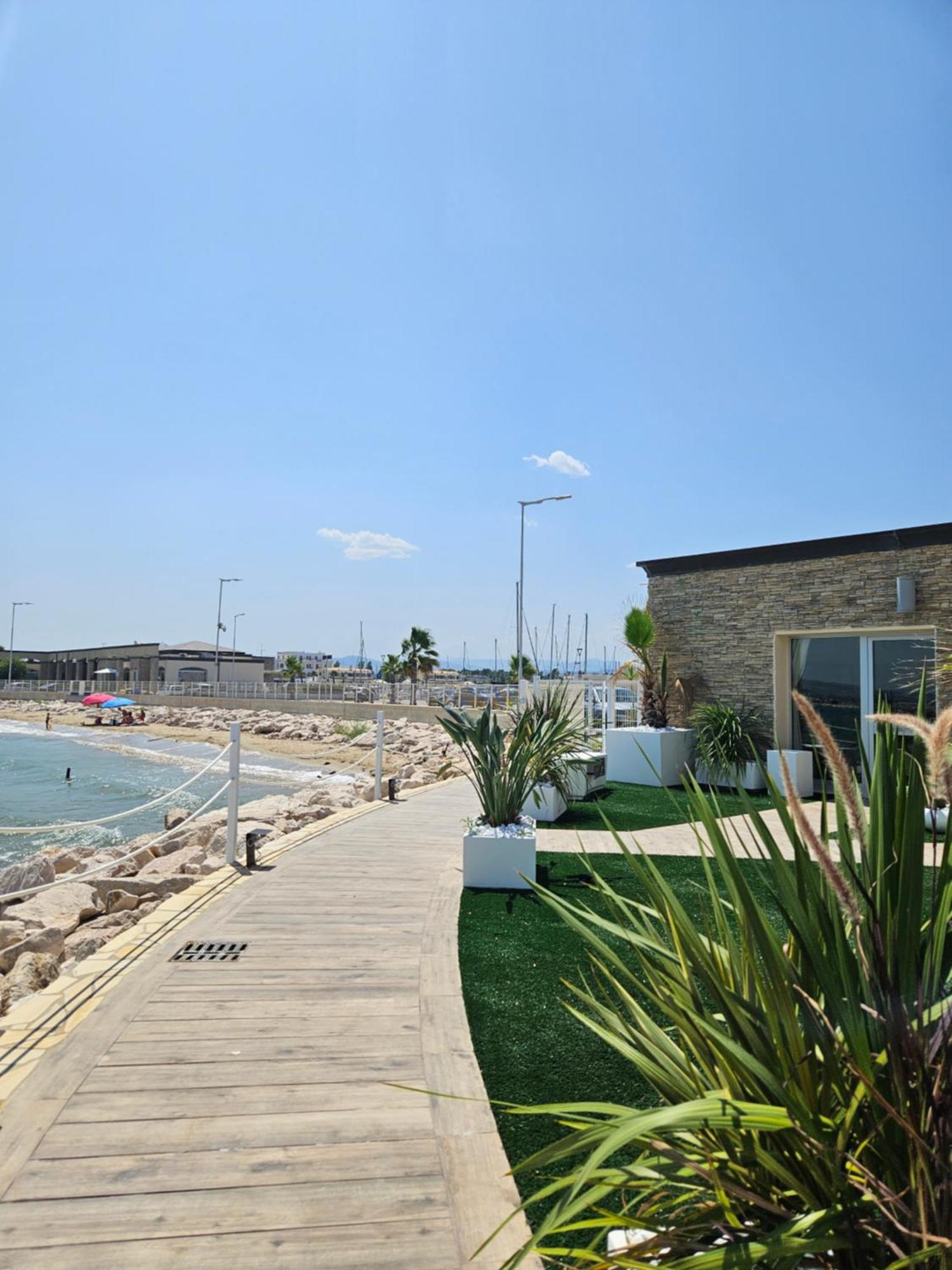 Dada Suites And Sea San Salvo Exterior foto