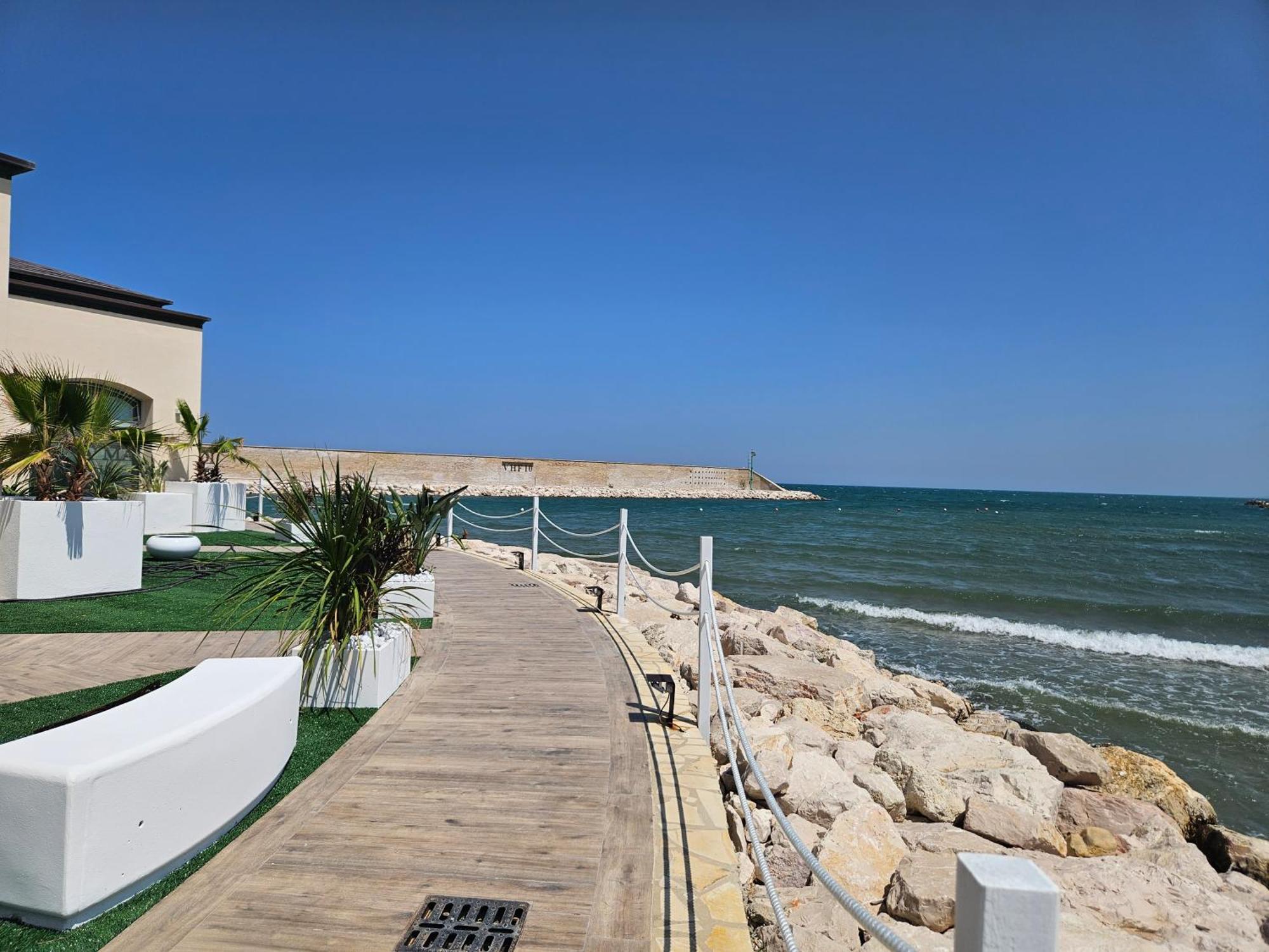 Dada Suites And Sea San Salvo Exterior foto