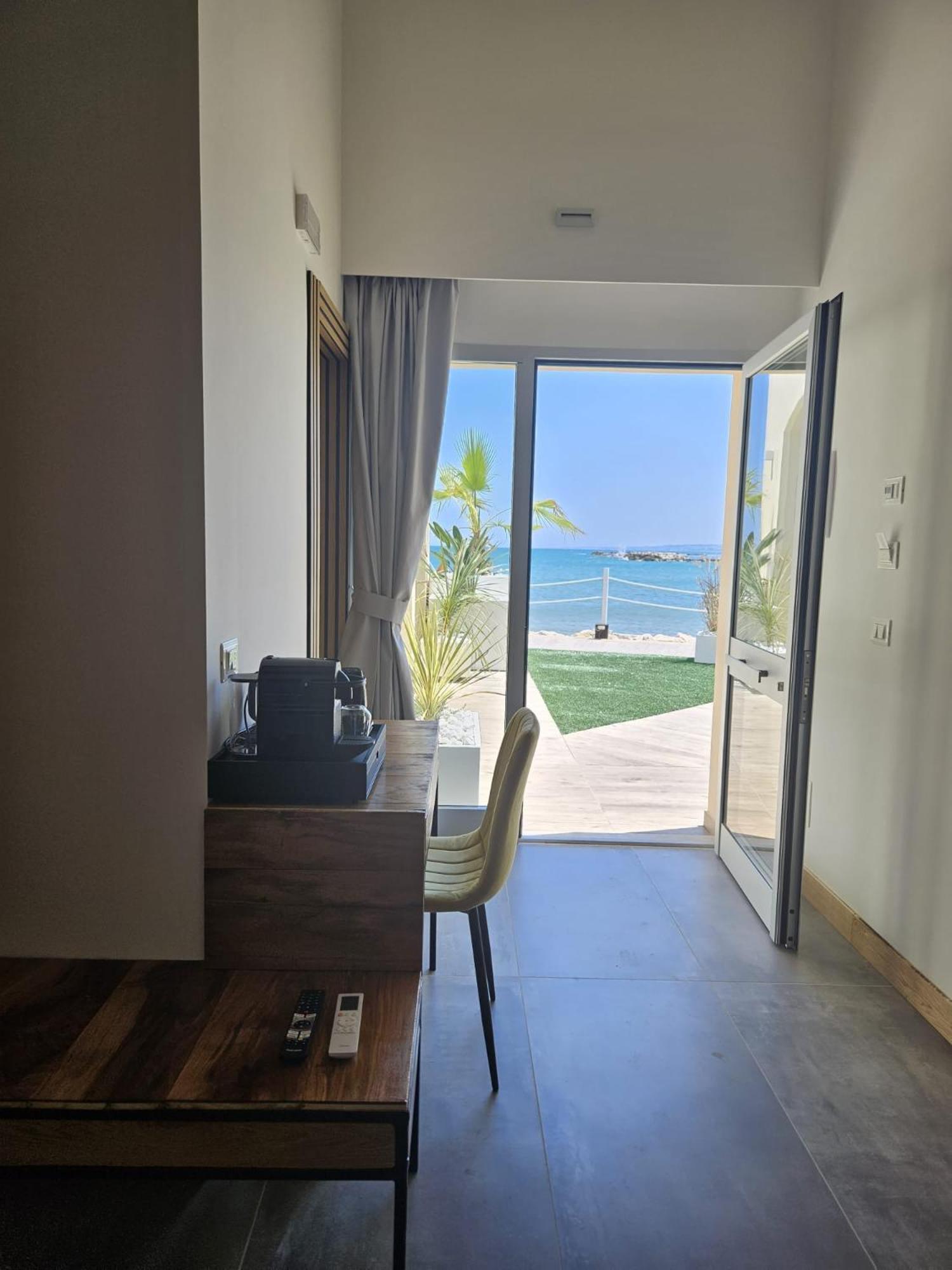 Dada Suites And Sea San Salvo Exterior foto